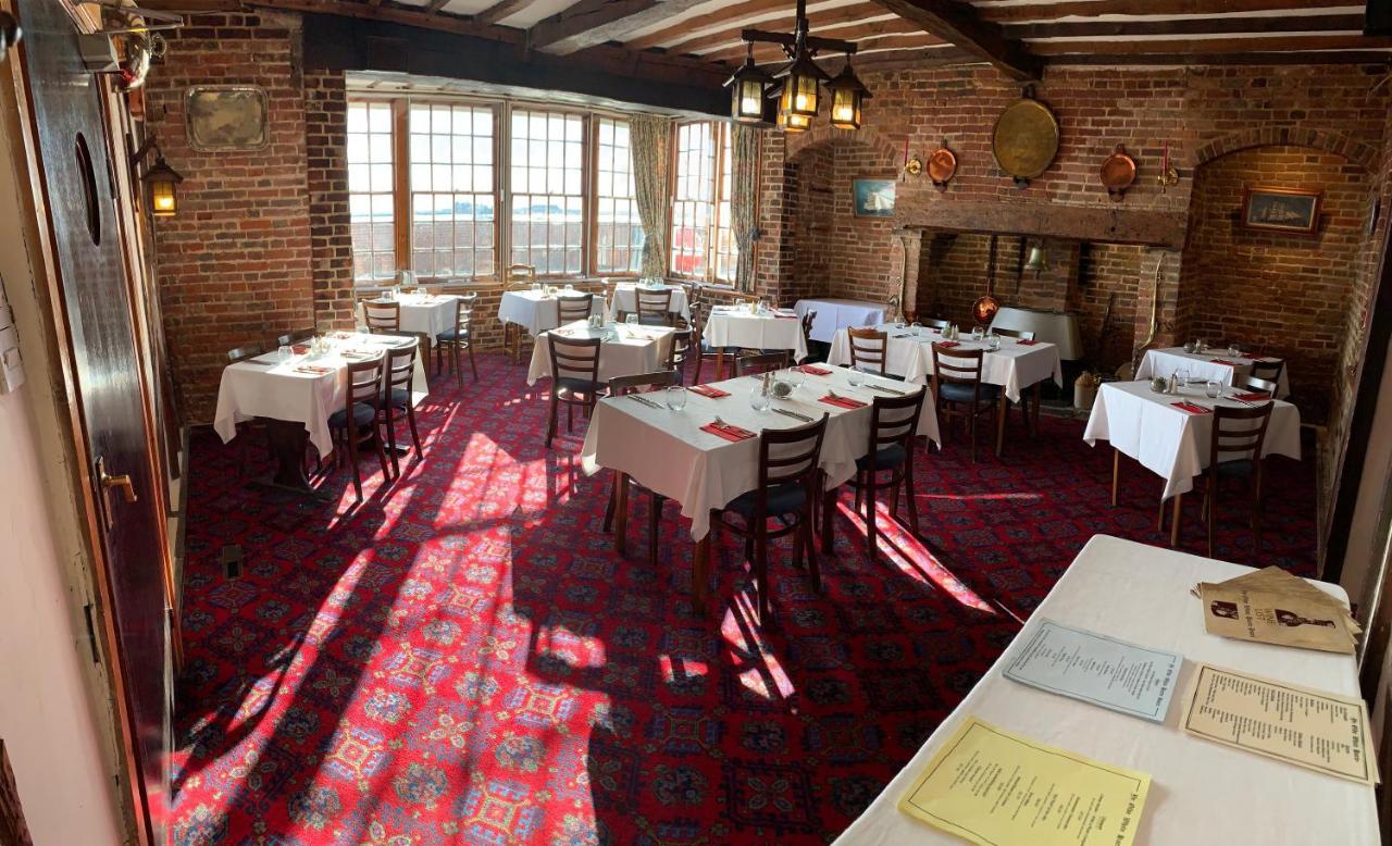 Ye Olde White Harte Hotel Burnham-on-Crouch Exteriör bild